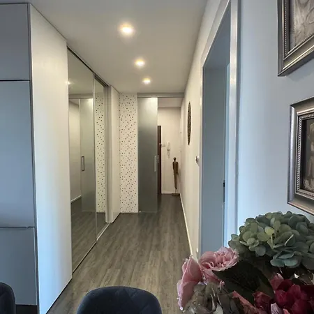 Apartment Za Pasazi S Balkonem V Centru Pardubic *